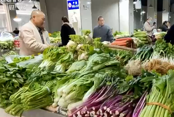国内多地蔬菜价格上涨成新趋势 专家预测广州本地菜上市后价格将迎下降